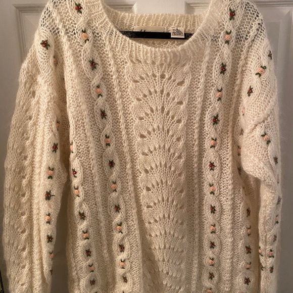 chelsea young Sweaters - Vintage Chelsea young sweater